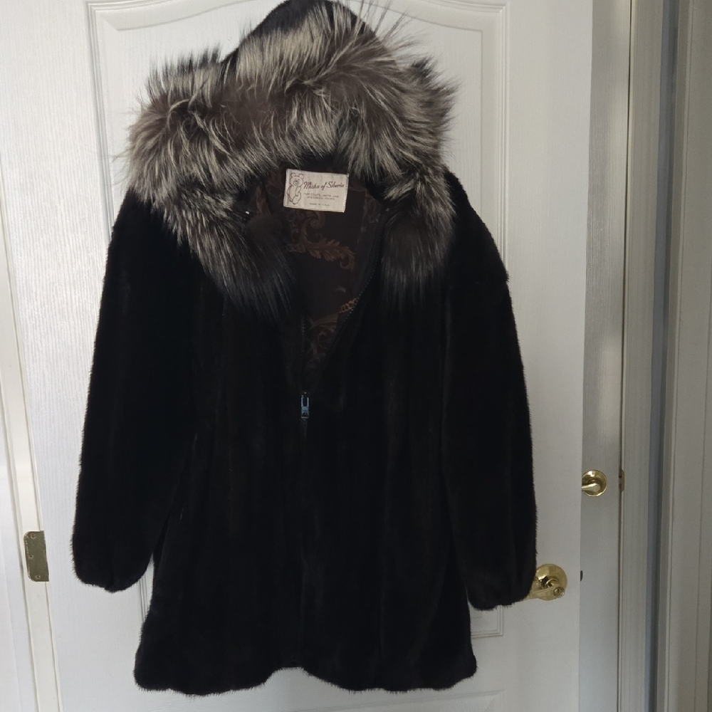 Elegant Faux Fur Coat with Hood